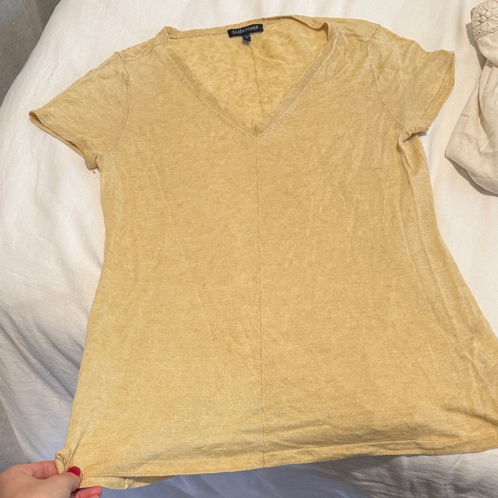 Eileen Fisher Linen Soft Pale Yellow V-Neck Short Sleeve Tee Italian Yarn